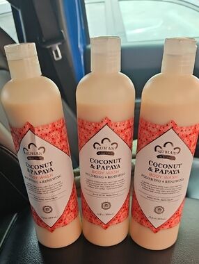 Nubian Heritage Coconut & Papaya Body Wash